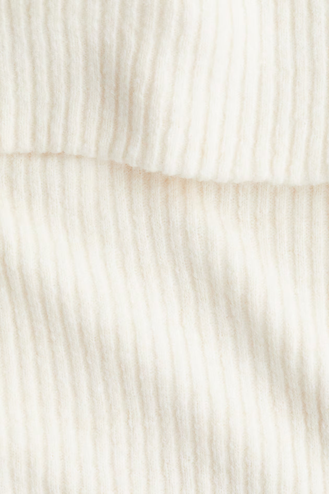 Ribbed off-the-shoulder top